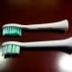 Comparing Olanen (top) brush head with one for Sonicare 4100