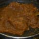 Step four: Add cardamom powder. Pour the remaining ghee. Mix well. Turn off the fire, when the pulp leaves the bottom and the sides.
