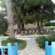 Dowb the front steps.