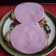 Add hams to slices of Graubrot spread with margarine.
