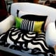 how-to-decorate-with-throw-cushions