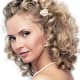 Wedding medium-length curly hairstyle