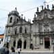 Igreja dos Carmelitas (left) and Igreja do Carmo (right).