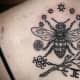 Bienen-Tattoos-und-Bedeutungen-Biene-Tattoo-Entwürfe-und-Ideen-Biene-Tattoo-Bilder