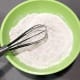 Combine the dry ingredient in a medium bowl.