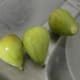 Washed figs ready to be cut