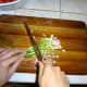Dice green onion.