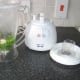 Blending pasta sauce ingredients