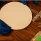 Stack a round on top of the glue, making sure the linerboard is facing the opposite direction from the first board.