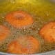 Deep-frying the vadas