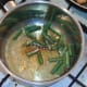 Seasoned green beans in garlic oil