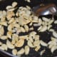 making-garlic-chutney-powderdry-garlic-chutney