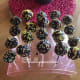 Cake pops are ready to serve.