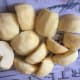 Peeled, deseeded, quartered apples