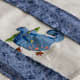 Sew the first two strips, following the line of the outer edge.