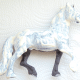 Layered the model horse.