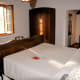 Agriturismo Le Caggiole. Huge rooms with very large bathrooms.