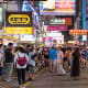 Overview of Sai Yeung Choi Street South. Look at the number of people!