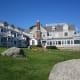 Bar Harbor Inn near the start of Shore Path