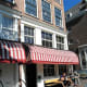 Corner setting of Sonnefeld Eetcafe.