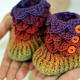 These baby booties are so cute! There's a lot of crocodile stitch patterns where these came from - Bonita Patterns.