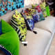 how-to-decorate-with-throw-cushions