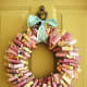 how-to-make-making-paper-wreaths-handmade-home-decoration-craft-ideas