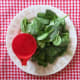 1 cup of raw spinach leaves