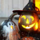 15-signs-your-house-is-haunted-and-what-to-do-about-it