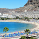 Playa de Amadores in January.