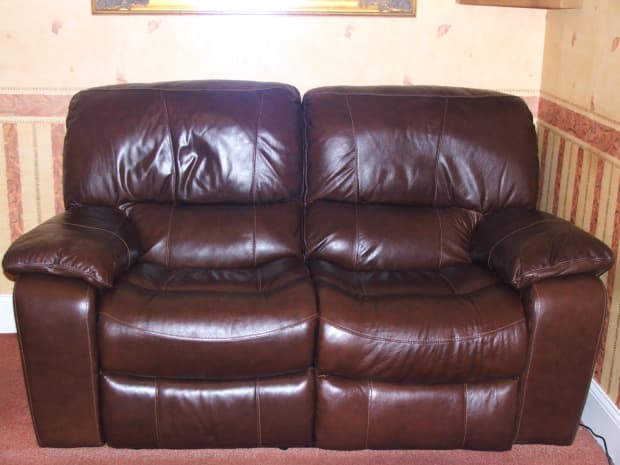 Recliner Sofa, How Long Does A Leather Recliner Last