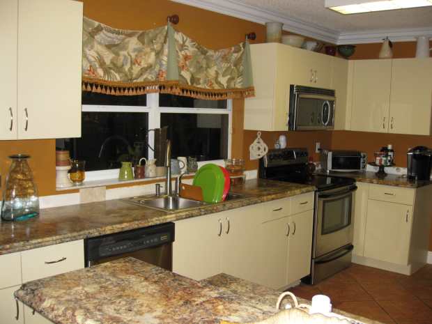 Affordable Kitchen Remodeling With Laminate Countertops ...