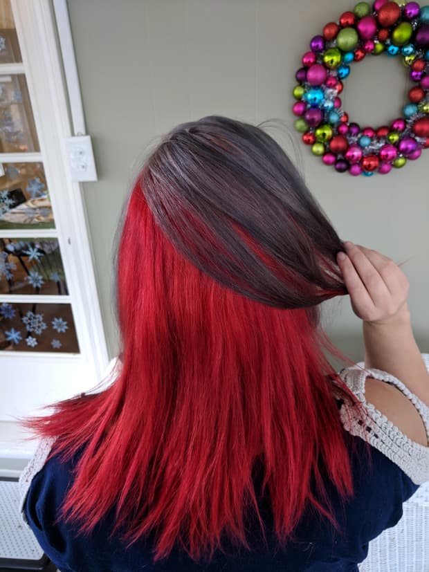 How to Dye Your Hair Two-Toned Gray and Red: Review of Ion Color Brilliance  Titanium and Manic Panic Wildfire - Bellatory
