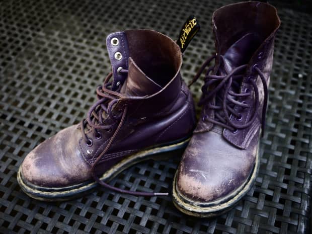 Vintage Dr Doc Martens Youth Black 6 Eye Hiking Boots new with box