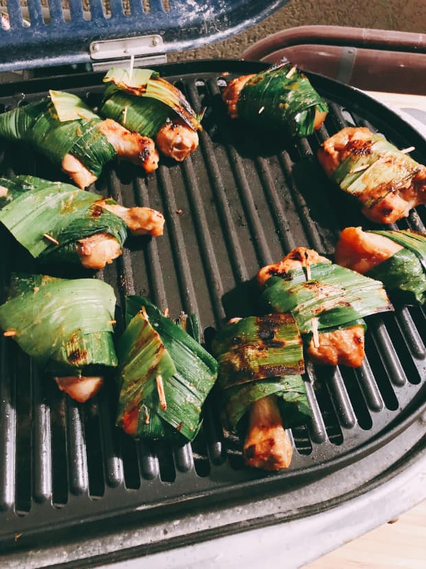 Ayam Bakar Daun Pandan Pandan Leaf Baked Chicken Delishably