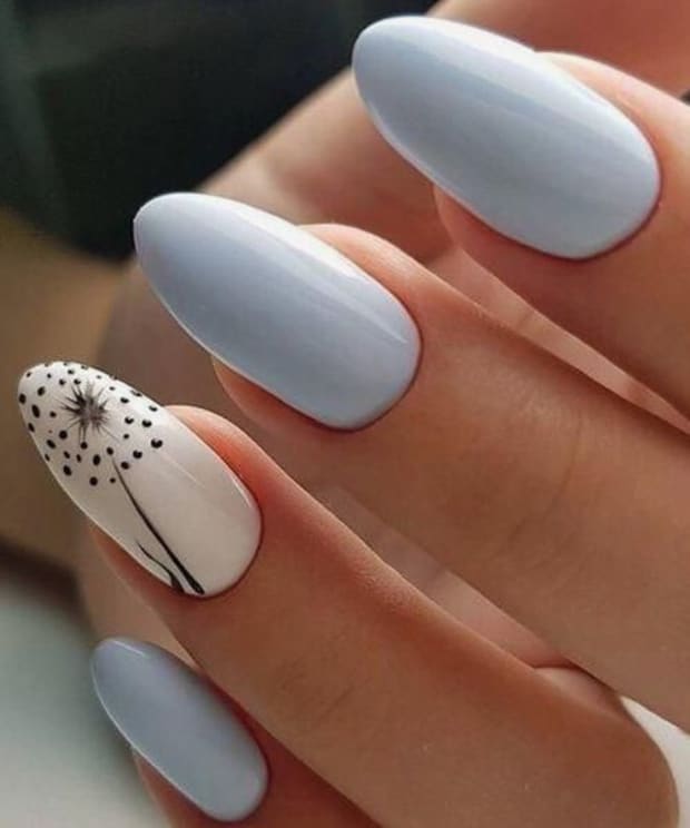 light blue spring nails