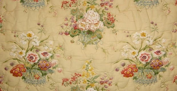 Top quality soft crinkle geogette dusty cream/&peach colour Floral Print 58/"width