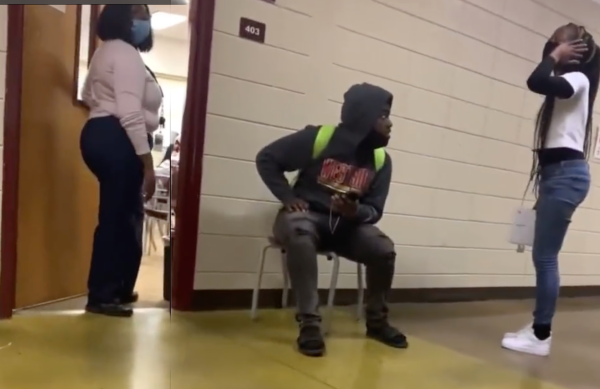 Atlanta High School Student Goes Viral On TikTok . . . For SNATCHING ...