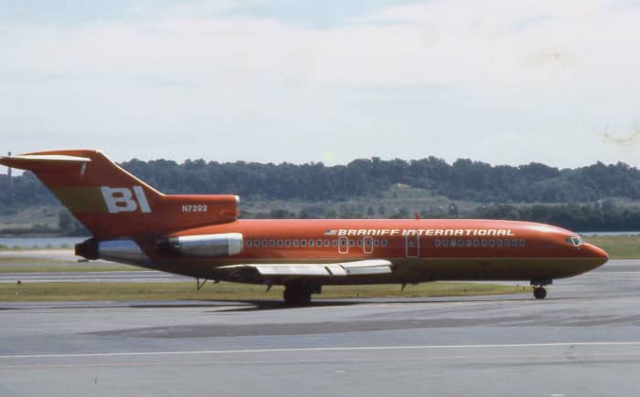 Boeing 727-027, c/n 19501/453