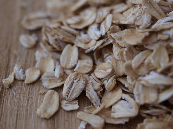 The fiber in oatmeal keeps you feeling full and improves digestion, helping you lose 2-4 pounds a week.