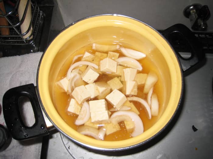 This is the soup before it meets its soul mate, the miso. (Don't worry, they get together in the end!)