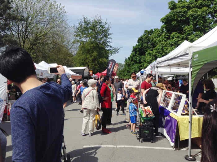 Trout Lake Farmers Market and John Hendry Park in Vancouver WanderWisdom