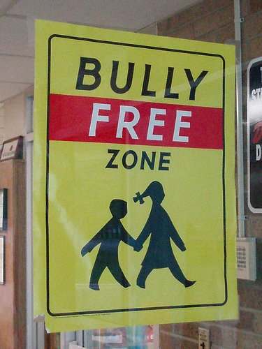 How to Deal With High School Rumors and Bullying - HubPages