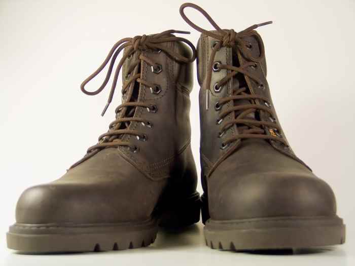 Use Shoe Polish to Change the Color of Your Boots