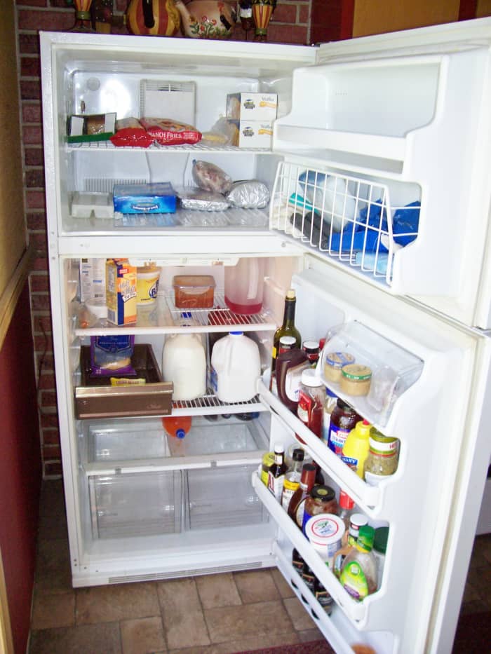 How to Clean a Smelly Refrigerator - Dengarden - Home and Garden