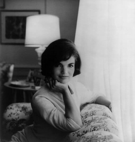 5 Facts About Jackie Kennedy: Smoking Habit and Love Life - Owlcation