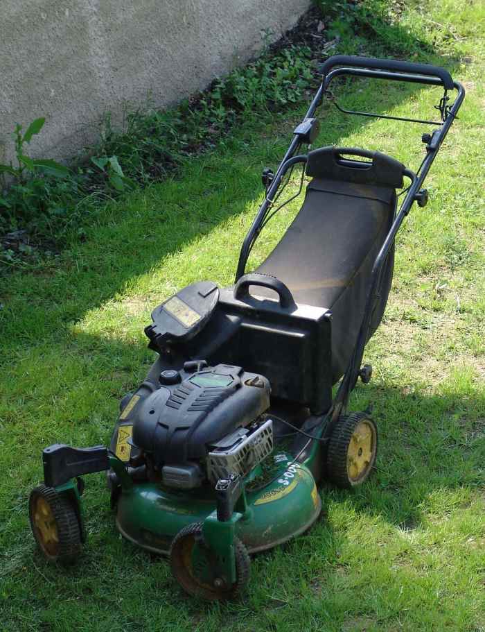 This mower won't perform as well without properly sharpened blades. 