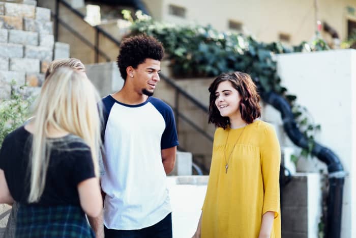 This article will help you navigate balancing supporting your partner's emotional needs and being treated well yourself, all in the context of having friendships with members of the opposite gender.