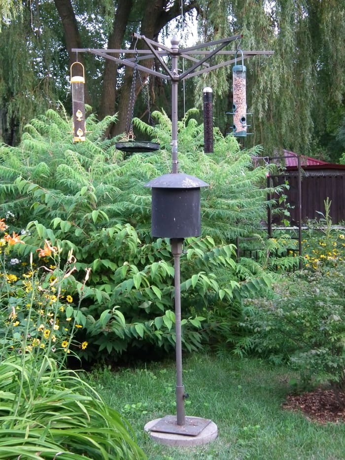 pvc pipe bird feeder stand