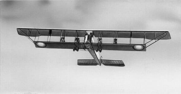 A Sikorsky Ilya Muromets strategic WW1 bomber, operated by the Imperial Russian Air Force.